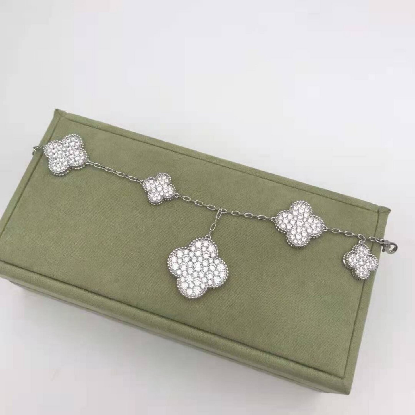 18K Celestial Magic Alhambra Five Motifs Diamonds Bracelet