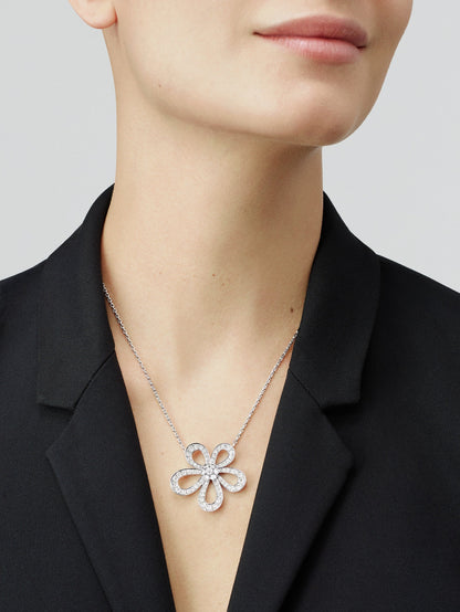 18K Celestial Flowerlace Pendant Necklace