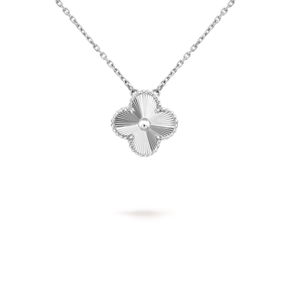 18K Vintage Alhambra Pendant Necklace