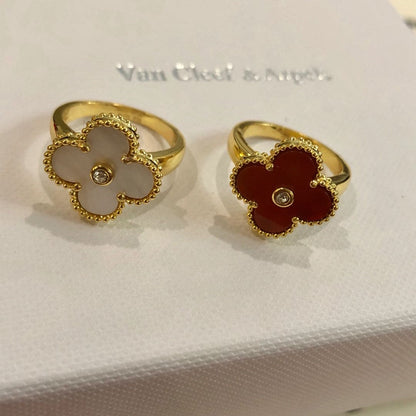 18K Celestial Vintage Alhambra Pearl Ring