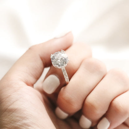 ELVORIA 10mm Moissanite Ring GRA ELVDA10 – Platinum Plated 925 Sterling Silver