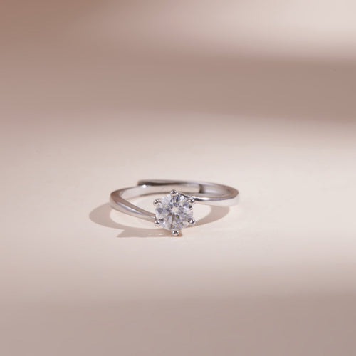 ELVORIA 5.5mm Moissanite Ring GRA ELVDA92 – Platinum Plated 925 Sterling Silver (Adjustable)