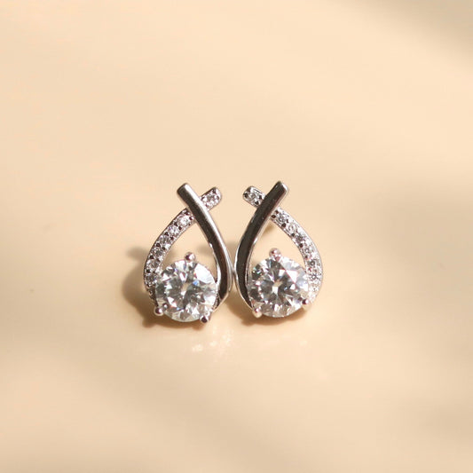ELOREVA Morning Dew Moissanite Stud Earrings 5mm – Platinum Plated 925 Sterling Silver (GRA Certified)