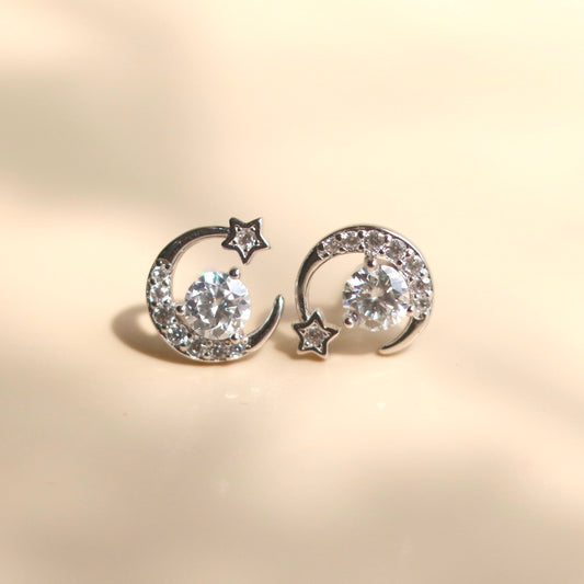 ELOREVA Moon & Star Moissanite Stud Earrings 5mm – Platinum Plated 925 Sterling Silver (GRA Certified)