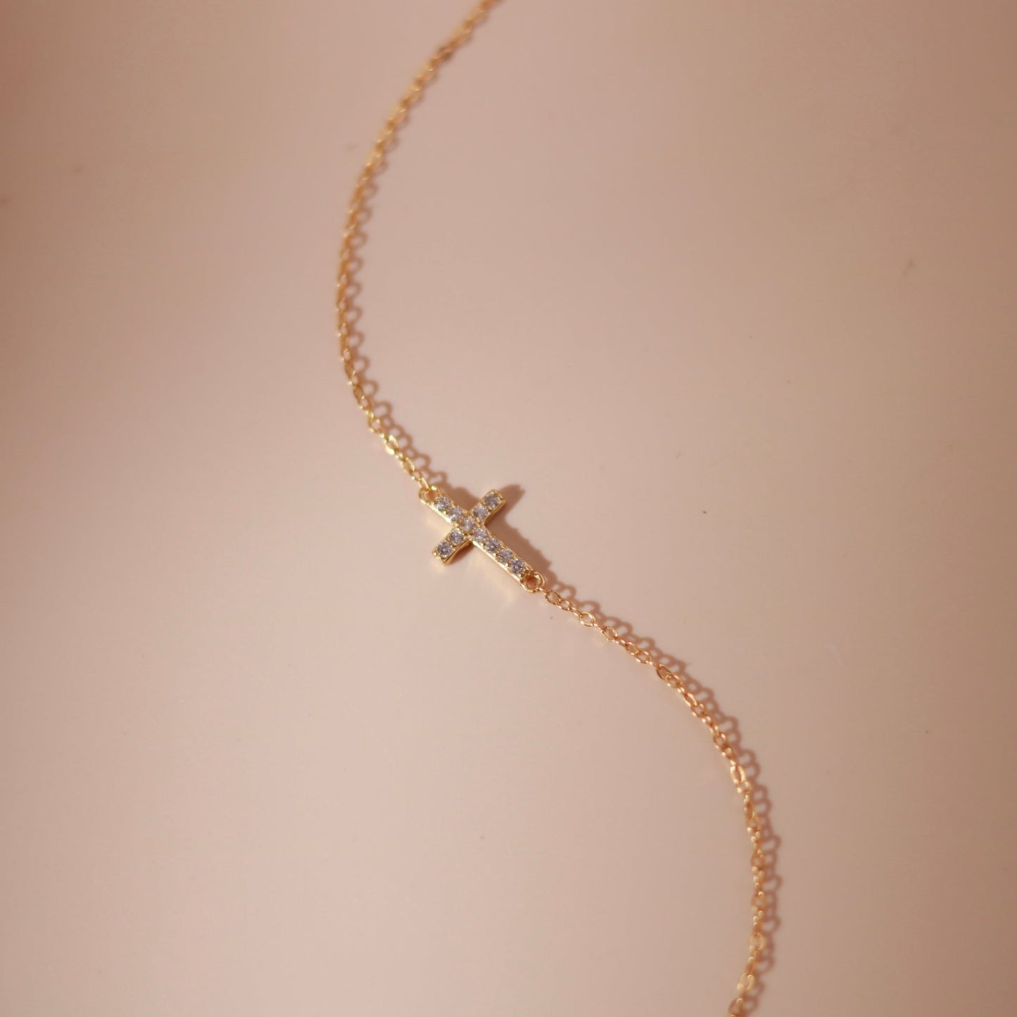 ELVORIA Elise Cross Bracelet – 18K Gold Plated 925 Sterling Silver