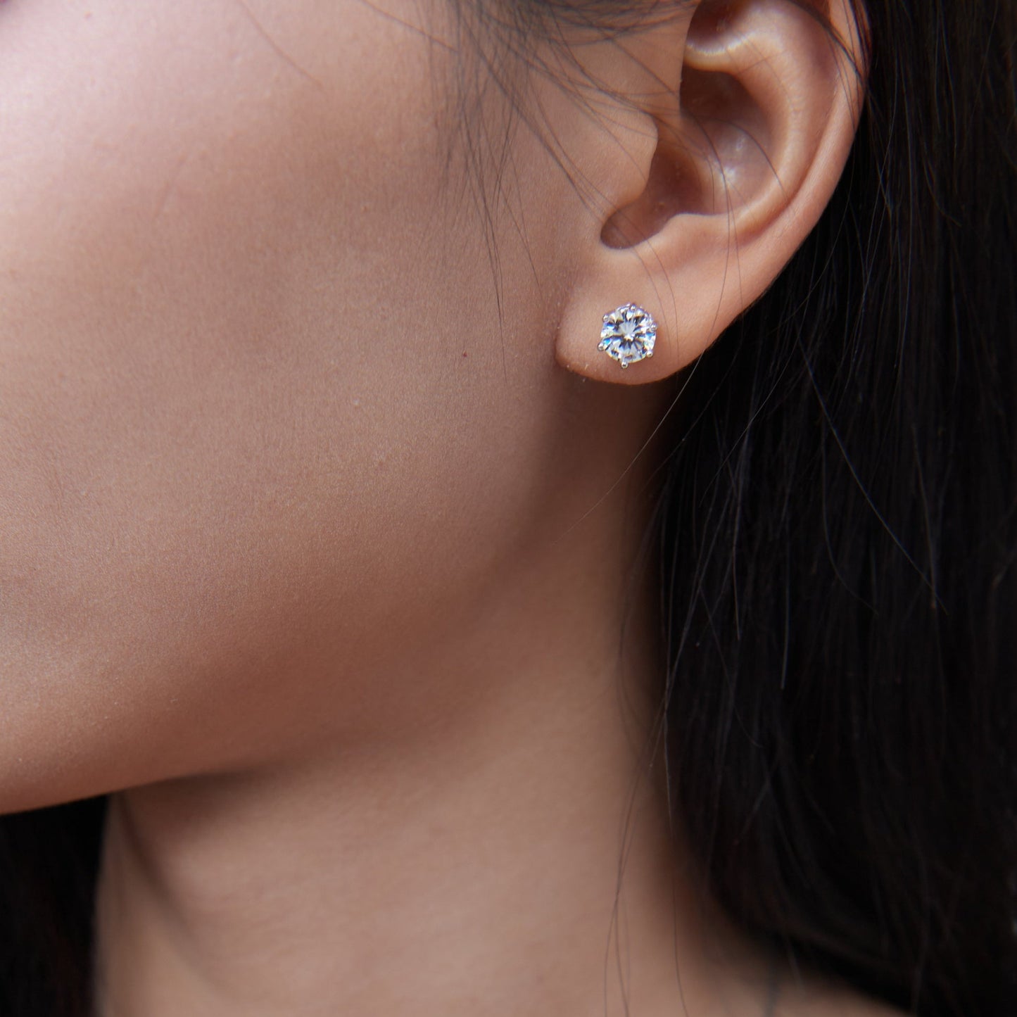ELVORIA Unisex Moissanite Stud Earrings 6.5mm – Platinum Plated 925 Sterling Silver (GRA Certified)