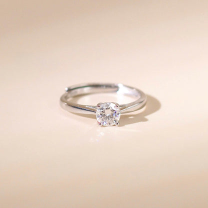 ELVORIA 5mm Moissanite Ring GRA ELVDA125 – Platinum Plated 925 Sterling Silver (Adjustable)
