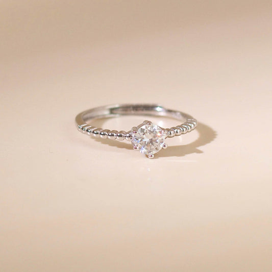 ELVORIA 5mm Moissanite Ring GRA ELVDA126 – Platinum Plated 925 Sterling Silver (Adjustable)