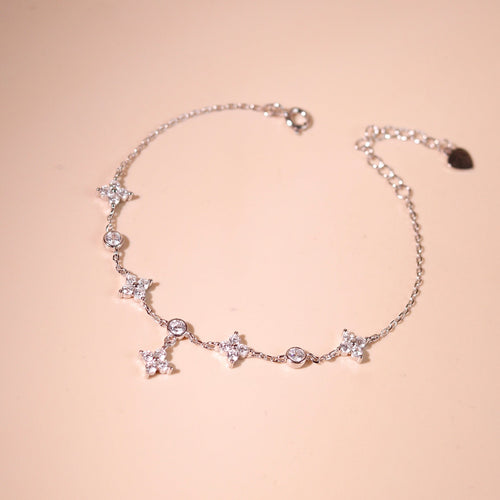 ELVORIA Lani Four-Leaf Clover Bracelet – Platinum Plated 925 Sterling Silver