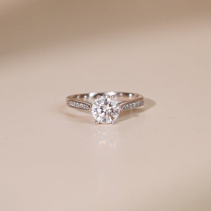 ELVORIA 6.5mm Moissanite Ring GRA – Platinum Plated 925 Sterling Silver