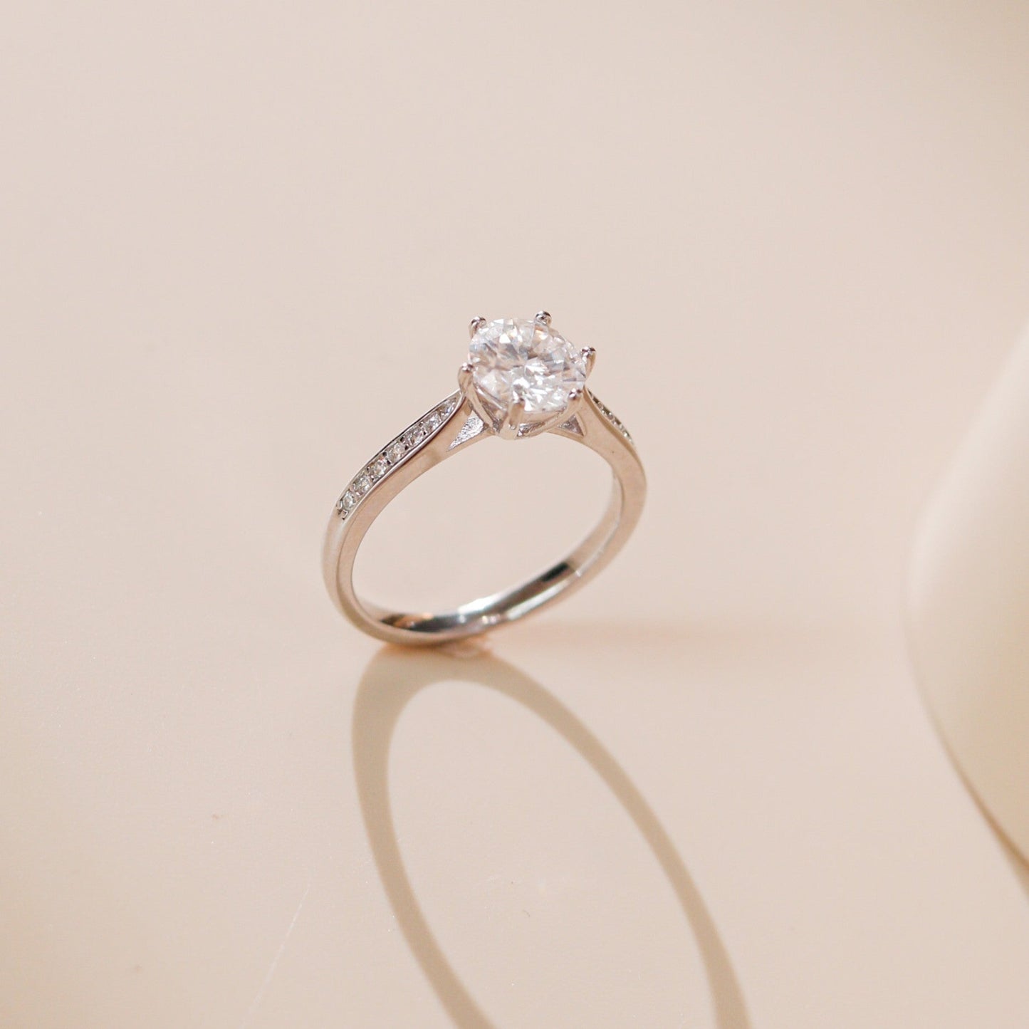 ELVORIA 6.5mm Moissanite Ring GRA – Platinum Plated 925 Sterling Silver