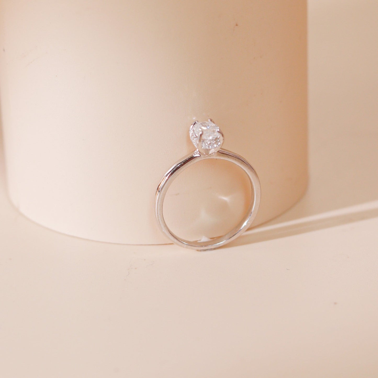 ELVORIA 6.5mm Moissanite Ring GRA – Platinum Plated 925 Sterling Silver