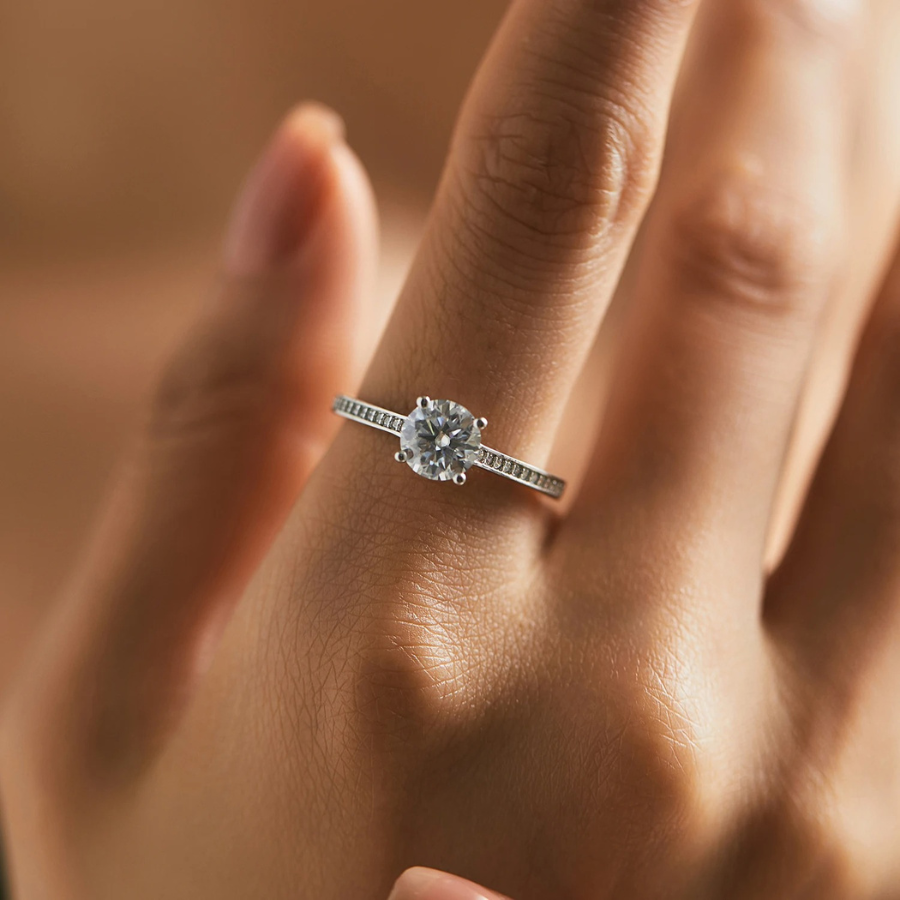 Elegant D Color Moissanite Ring – 925 Sterling Silver