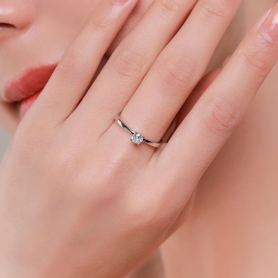 Heart Design CZ Band Ring – 925 Sterling Silver