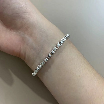 18K Celestial T Venetian Link Bracelet