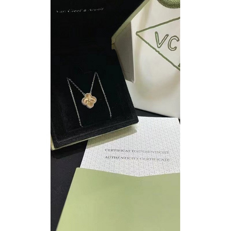 18K Celestial Vintage Alhambra Holiday Pendant Necklace