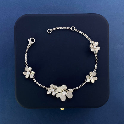 18K Celestial Frivole Diamonds Clover Bracelet