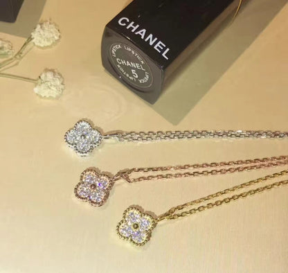 18K Celestial Rose Gold Sweet Alhambra Diamond Necklace